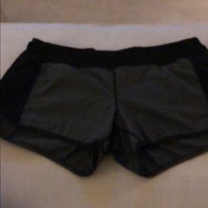 Lululemon speed up shorts 2.5
